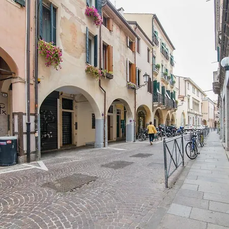 Sweet Studio Ponti Romani Apartment *
