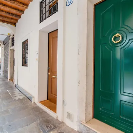 Sweet Studio Ponti Romani Apartment